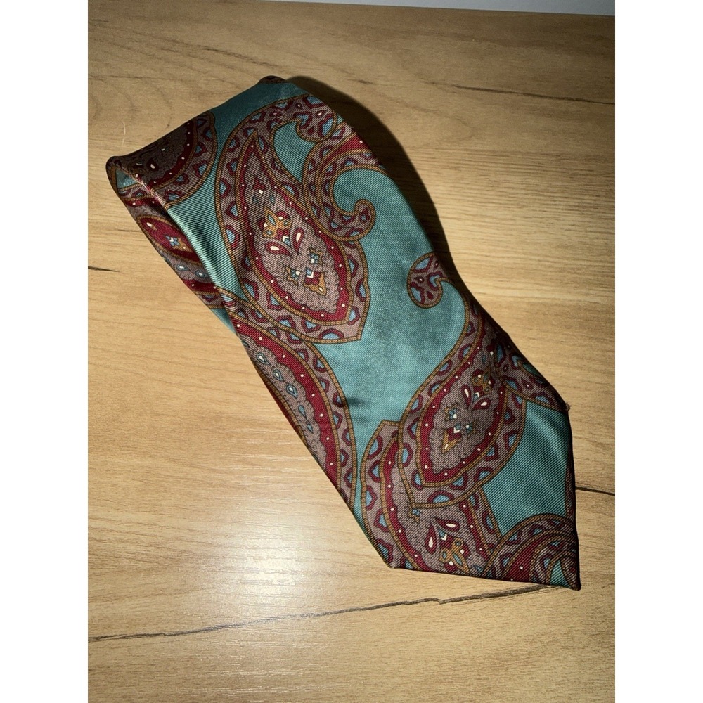 Christian Dior Green Paisley Vintage Tie ITALY Silk St. Patrick Y
